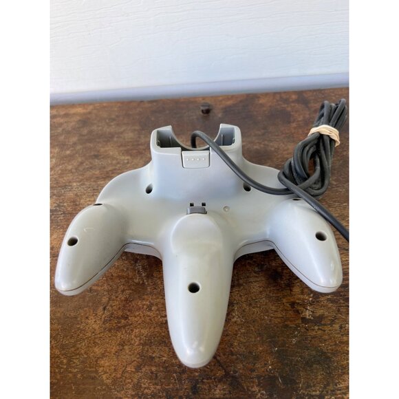 Nintendo 64 N64 OEM Gray Controller With Corded Connection T3 - Picture 2 of 3
